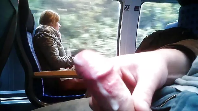 Petite nana, elle s'est mise à quatre pattes videos x femmes enceintes et le pénis est bien entré dans l'anus