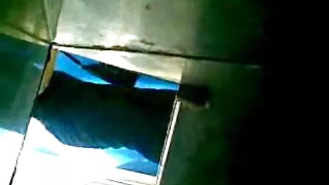 La fille se préparait pour Halloween et voulait se masturber la xvideos femme enceinte chatte