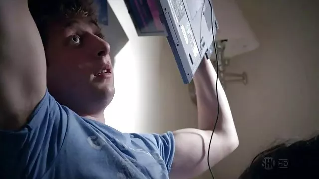 Le bébé touche le pénis avec ses xnxx femme enceinte seins et prend du sperme dessus