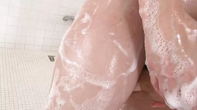 Une sélection de vidéos de jeunes mecs baisent des femmes de 60 ans. Ils sont enceinte tukif toujours beaux et chauds au lit!