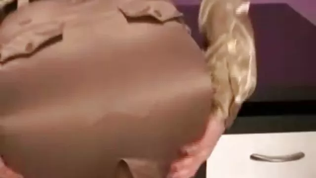 Mec femme enceinte porno hd éjacule dans le cul pour deux filles