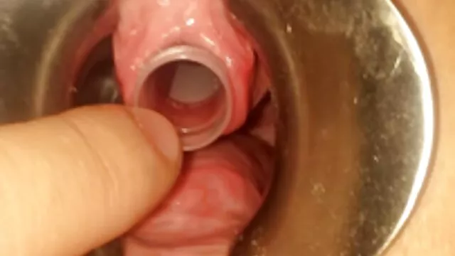 Les deux premiers baisent le bas dans les deux trous femme enceinte xxx