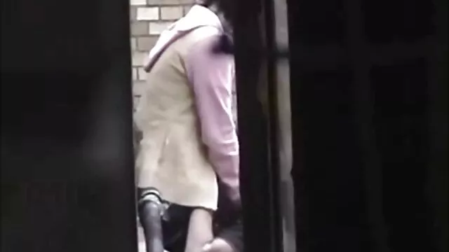 Fille blonde au pique-nique video femme enceinte sexe nourrie de sperme chaud