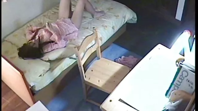 La fille joyeuse était ravie de la rencontre avec le film x avec femme enceinte phallus élastique