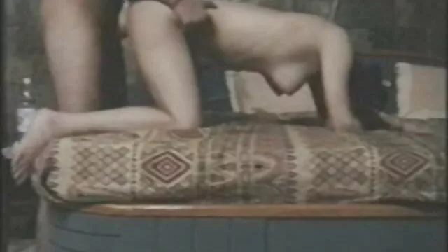 Maman sexy joue avec enceinte porn elle-même