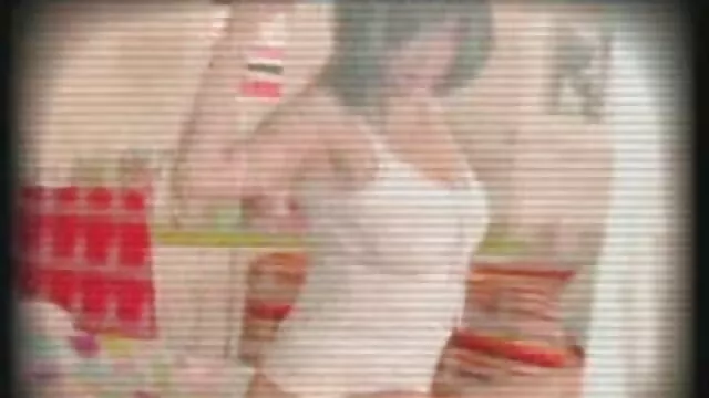 Après avoir femme enceinte porn dansé un striptease funky, la salope accepte de baiser avec le mec dans la cabine