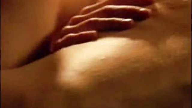 Elle a déjà 21 ans et dans son pays natal à Prague, elle a réussi à développer sa chatte, mais film x de femme enceinte elle continue toujours à conquérir la chatte des hommes