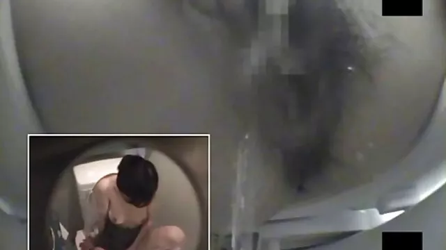 La chienne a été félicitée pour son anniversaire en se video sex enceinte mettant une bite
