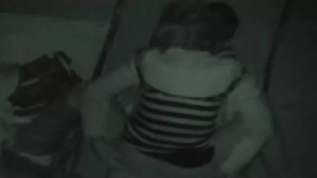 Après avoir rencontré une femme allemande s'est sexe gratuit femme enceinte jetée dans son lit