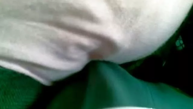 Suzanne travaille avec film x de femme enceinte un gode au travail
