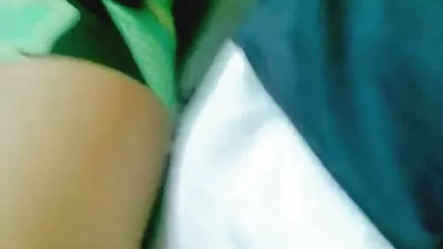 Tiffany baise un ami black enceinte porno avec un gros cul